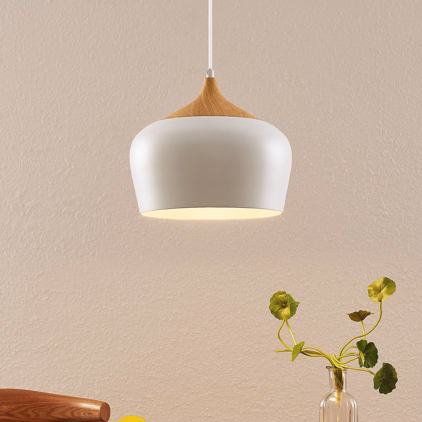 Lampada a sospensione Vilsera Lindby, dimmerabile, Bianco / Opale, Soggiorno / Sala da pranzo, Metallo, Scandinavo, Lampada a sospensione