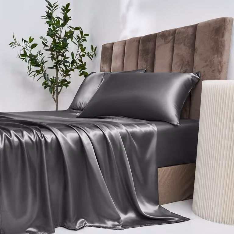 Solidchoice - Lenzuolo in raso grigio scuro, 160 x 200 cm, adatto a materassi fino a 30 cm di altezza