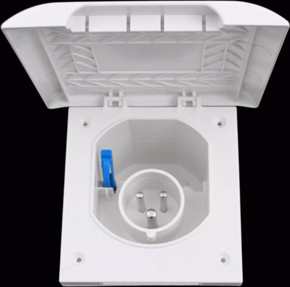 Presa esterna CEE Presa da incasso IP44 Caravan Caravan 220V - 250V Linea esclusiva