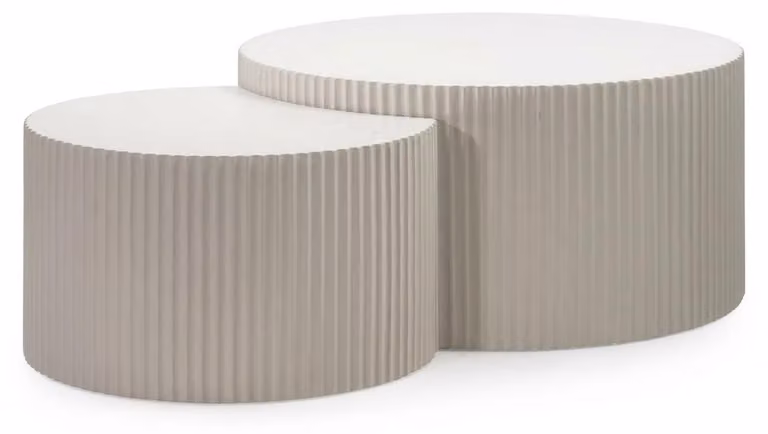 Elegante tavolino dal design moderno per salotti raffinati
