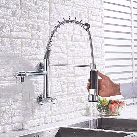 Rubinetto da cucina in ottone massiccio, con funzione girevole e sistema di scarico integrato