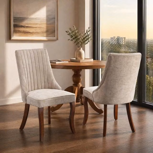 Sedia da sala da pranzo OKWISH imbottita in ciniglia beige con schienale alto e gambe in legno massello – 1