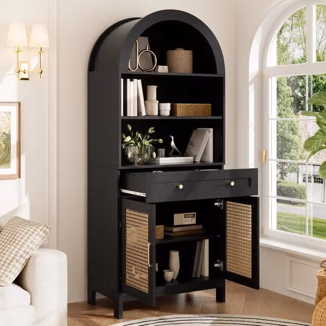 Vetrina 2 ante in rattan ad arco con cassetto e 3 vani aperti MDF nero effetto legno 70 × 40 × 170 cm