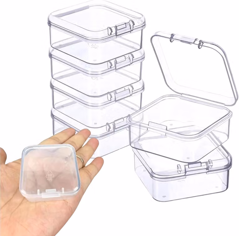 Set di contenitori trasparenti in plastica, 6 pezzi con coperchio, dimensioni 5,5x5,5x2 cm, impilabili, ideali per piccoli oggetti