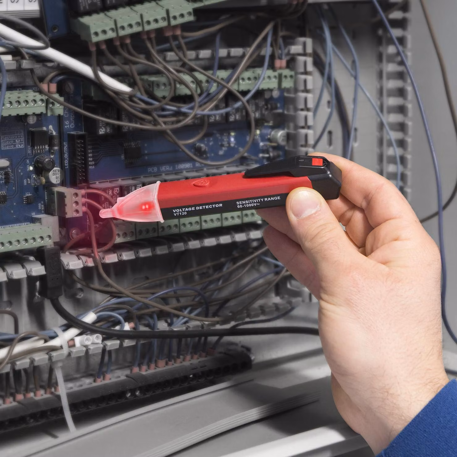 Tester di tensione alternata senza contatto con luce di lavoro a LED - Modello a penna - 90-1000 V CA - CAT II 1000 V [25818]