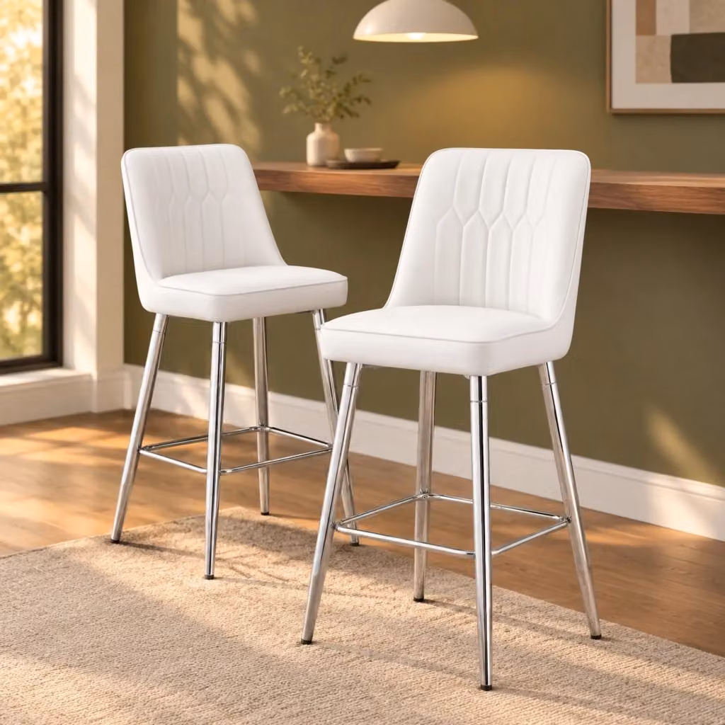 Set di 2 sgabelli da bar MIVRAY in ecopelle bianca con struttura in metallo argento, schienale curvo e poggiapiedi, Altezza: 100 cm – 2