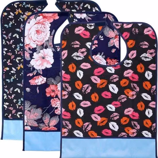 Set da tre pezzi in materiale idrorepellente per adulti