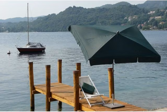 Ombrellone con palo centrale MAFFEI in acciaio e poliestere, Verde, L: 125 cm, H: 230 cm