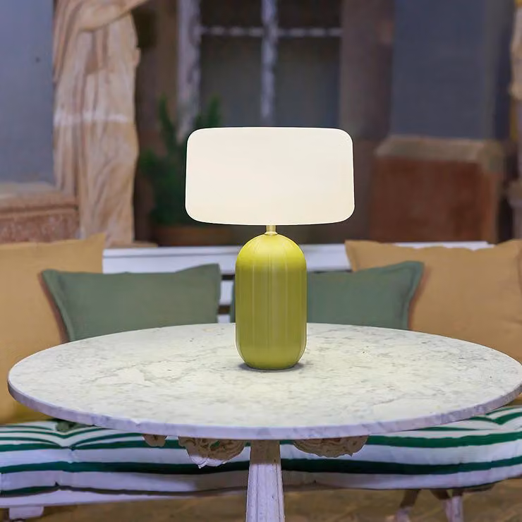 Lampada da tavolo LED Newgarden Phoebe, alimentazione solare e a batteria, 40 cm, color verde oliva
