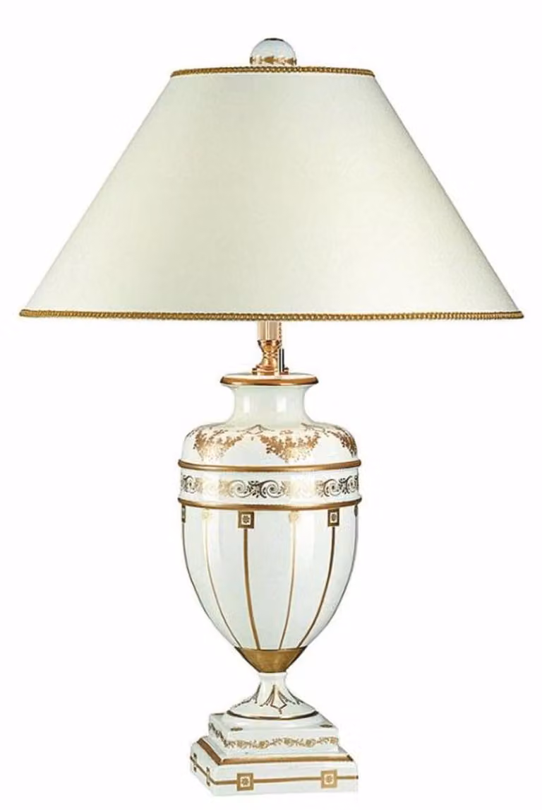 Lampada da tavolo in porcellana in stile barocco, collezione Casa Padrino, bianco e oro, altezza 81 cm. Lampada da scrivania in porcellana in stile barocco, prodotta in Italia
