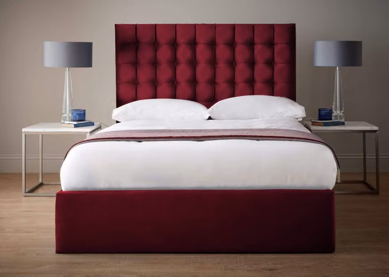 Rotes Luxus Samt Textil Bett Doppel Design Chesterfield 160x200cm Betten