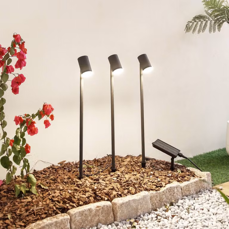 Lampada LED solare Lindby Myric, set da 3 pezzi, nera, alluminio, 3.000 K Myric, Nero, Alluminio, Moderno