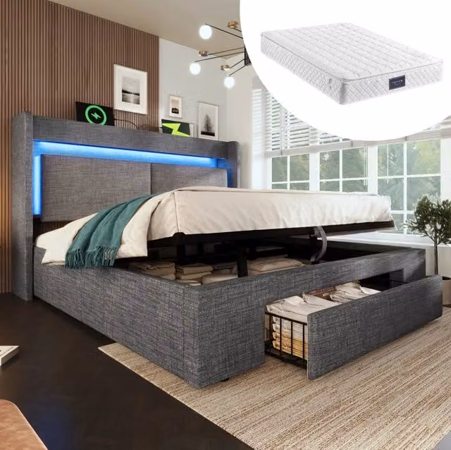 Letto imbottito 140x200 cm con contenitore idraulico, testiera con spazio portaoggetti, illuminazione LED, porte USB e USB-C, struttura in legno e metallo, colore grigio, con materasso incluso