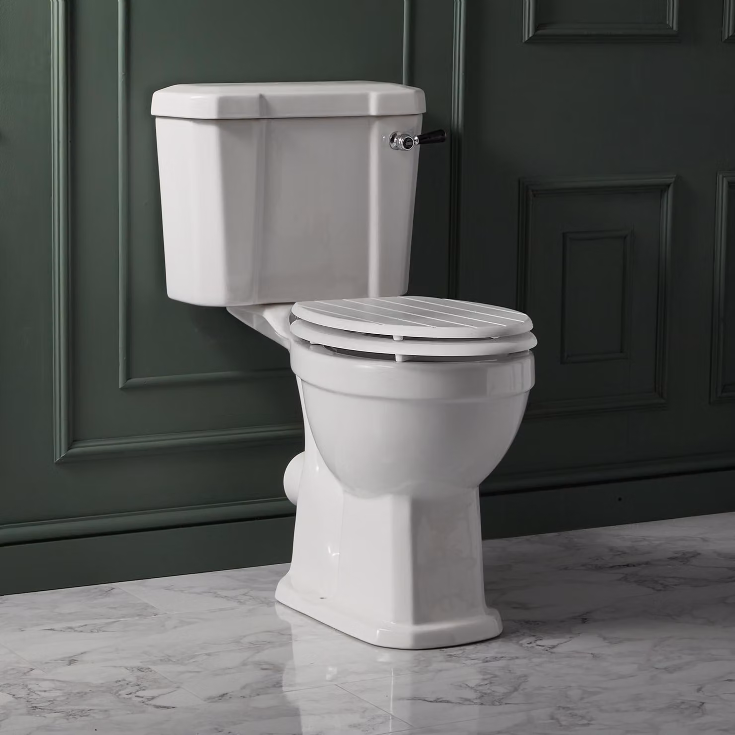 Sanitario Monoblocco Tradizionale ad Altezza Comfort con Cassetta e Sedile WC Soft-Close Color Rovere - Cromato/Bianco - Richmond