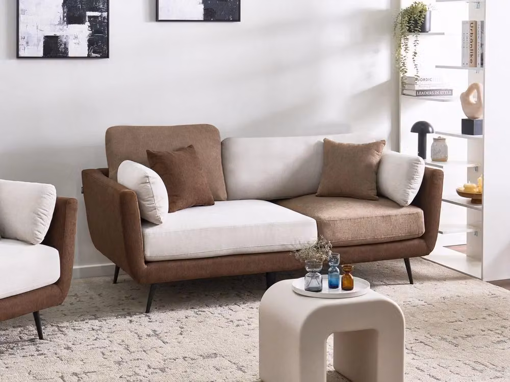Divano a tre posti Beliani in tessuto marrone con cuscini decorativi per soggiorno moderno L: 185 cm, P: 89 cm, H: 83 cm – 2