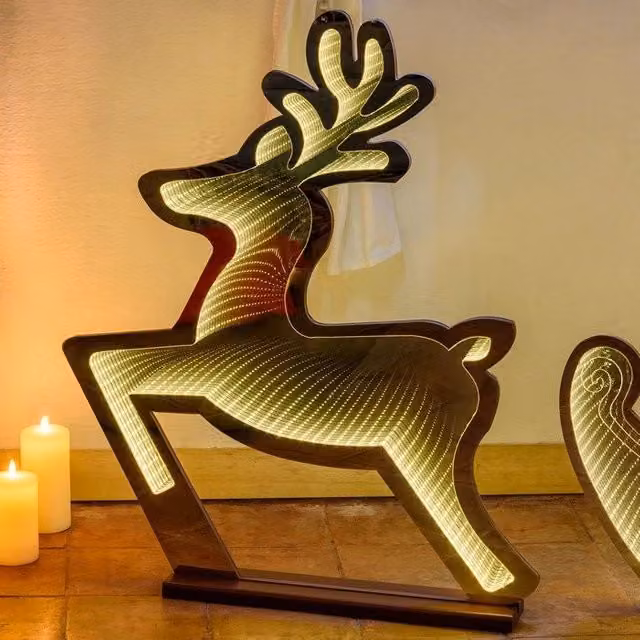 Decorazione natalizia Renna Giocoplast con luce bianco caldo, colore bianco e marrone, Altezza: 83 cm, protezione IP44