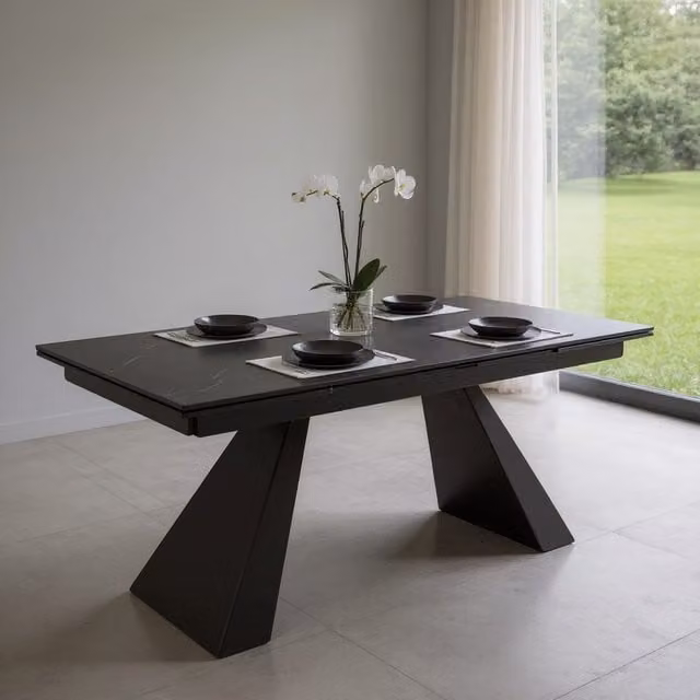 Tavolo moderno allungabile Mobili 2G con piano nero effetto marmo e gambe in metallo L: 160 cm, P: 90 cm, H: 78 cm – 1