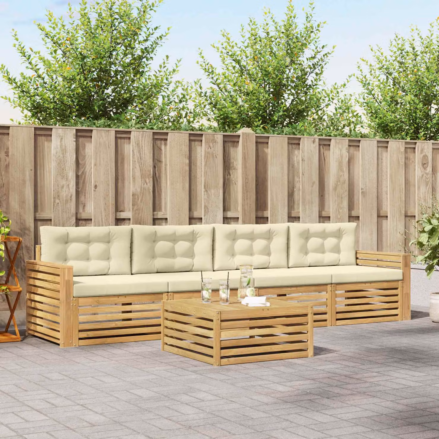 vidaXL Set di mobili da giardino moderno in legno di acacia con divano a 3 posti, poltrone e tavolino da caffè, Bianco e Beige