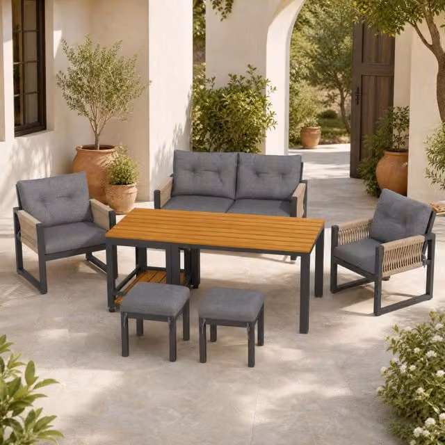 Set lounge da giardino Outsunny 6 pezzi con divano a 2 posti, poltrone, pouf e tavolino, struttura in acciaio verniciato e cuscini in tessuto beige e grigio – 1