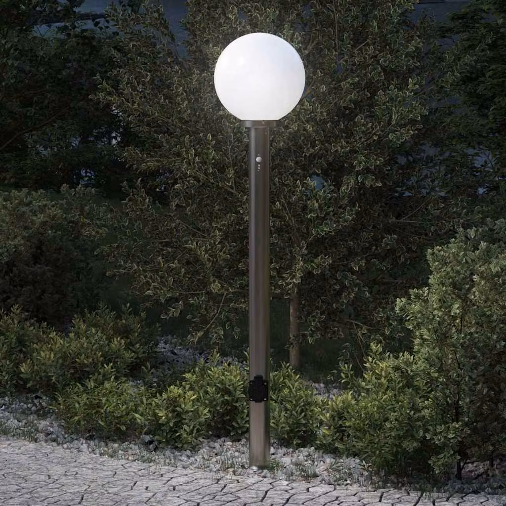 Lampada a paletto vidaXL con sensore di movimento e presa, Acciaio Inox e Plastica, Colore Argento/Bianco, Altezza: 120 cm, IP44
