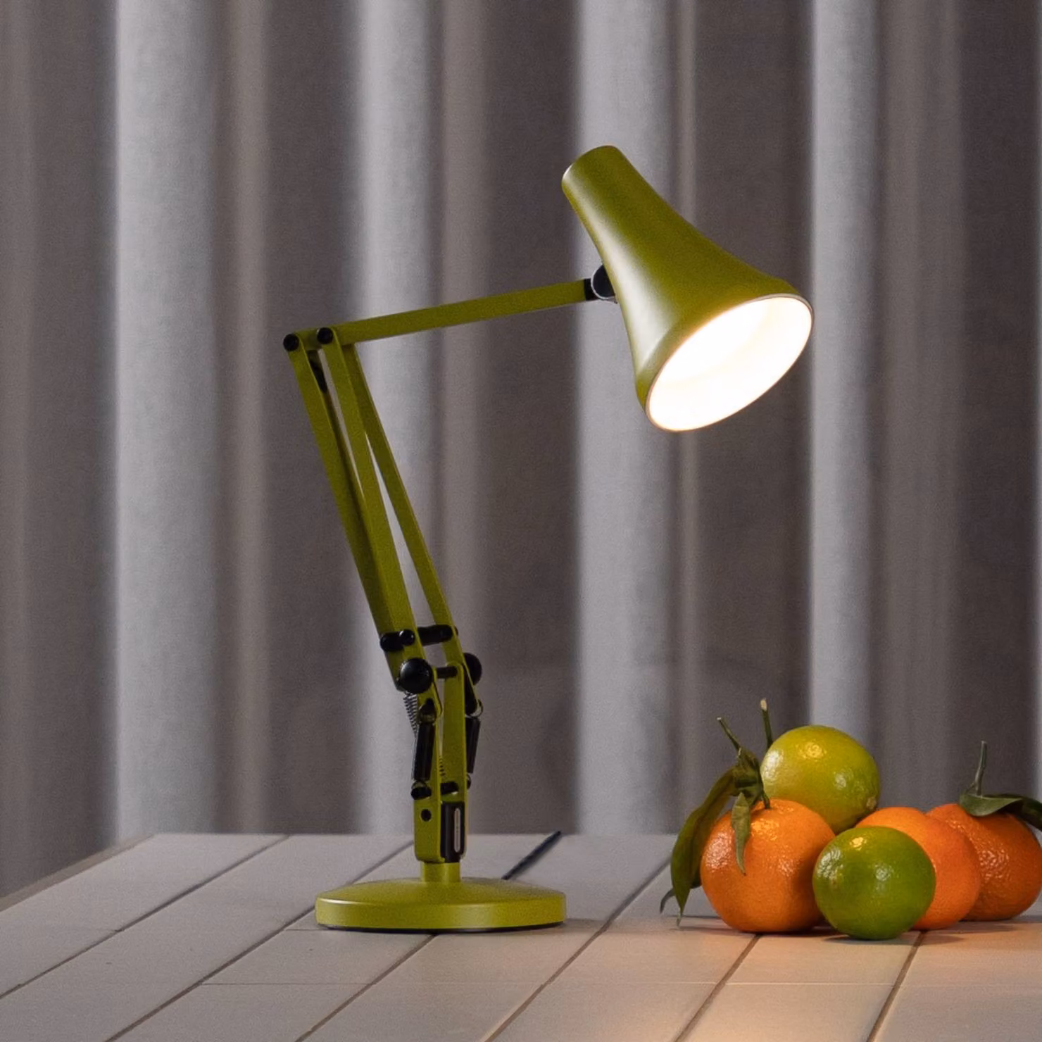 Anglepoise Lampada da scrivania 90 MINI VIVID, dimmerabile, Verde, Studio / Ufficio, Alluminio, Industriale, Lampada da tavolo