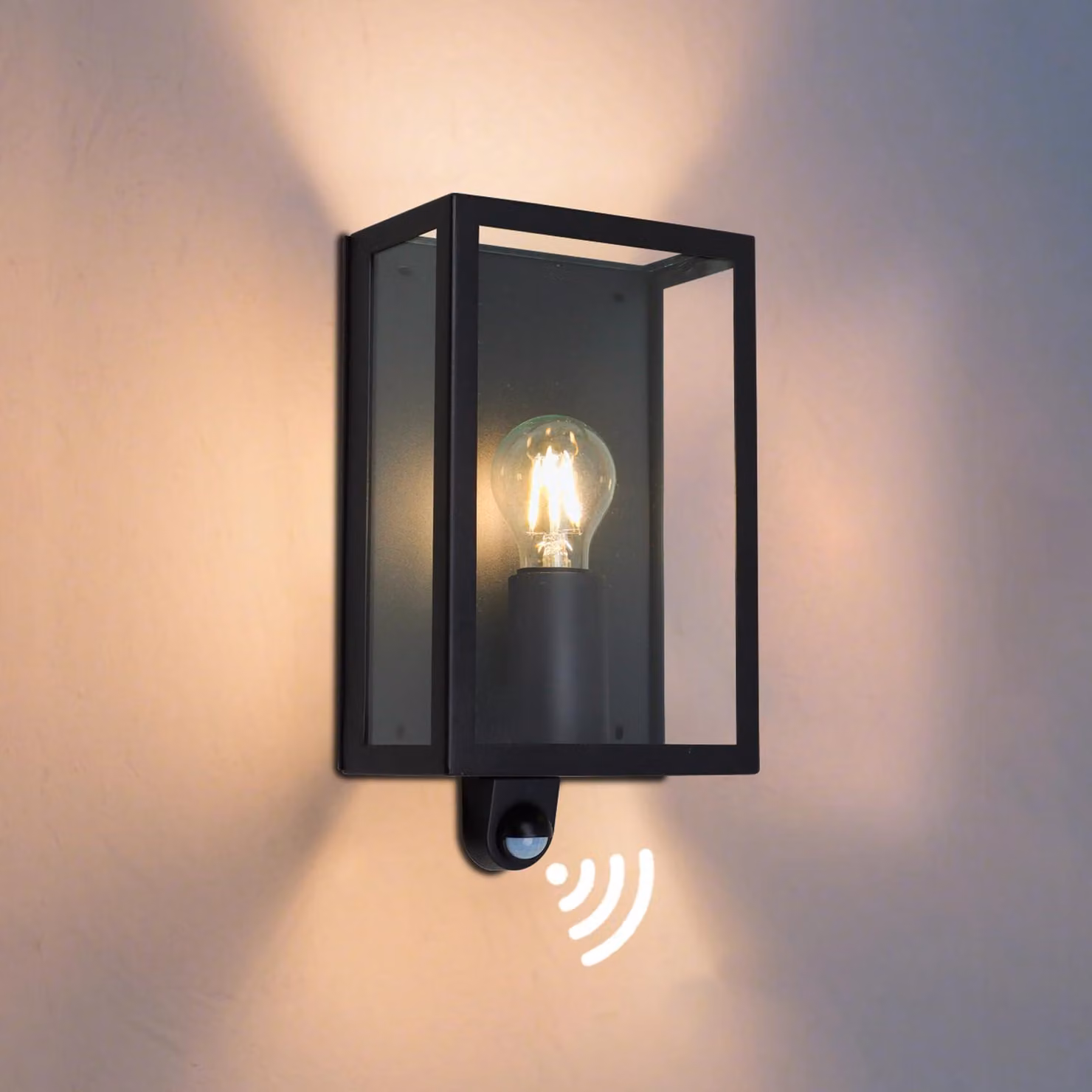 Lampada da parete esterna, attacco E27, grado di protezione IP65, con sensore di movimento, colore nero
