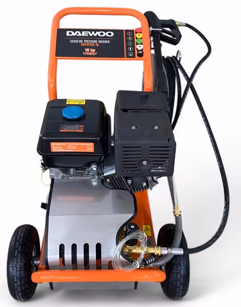 Idropulitrice a motore a benzina - 15 cavalli - pressione di 250 bar - cilindrata 420 cm³ - con tubo da 10 metri