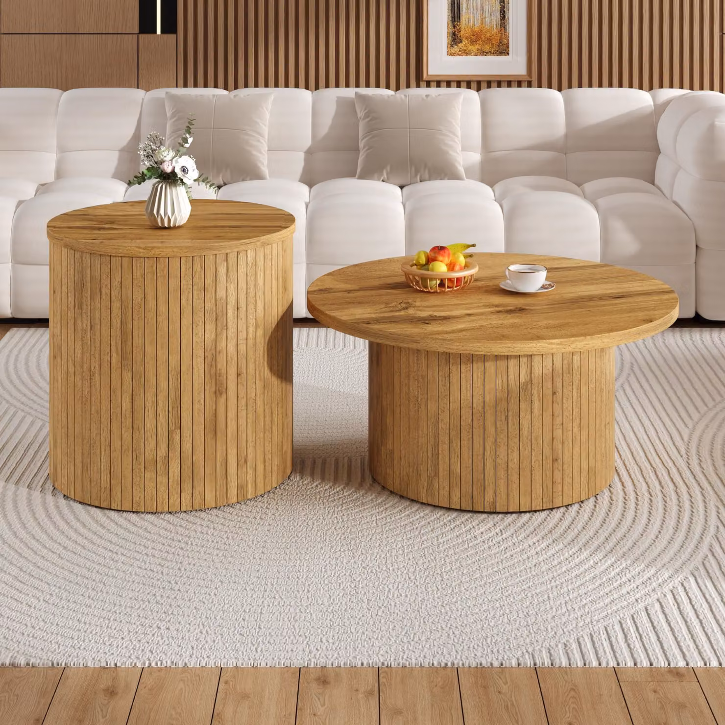 Set di 2 tavolini rotondi da salotto GL Store in legno naturale con pannelli a listelli e angoli arrotondati, L/P/H: 75 x 75 x 36 cm e L/P/H: 50 x 50 x 50,5 cm – 2