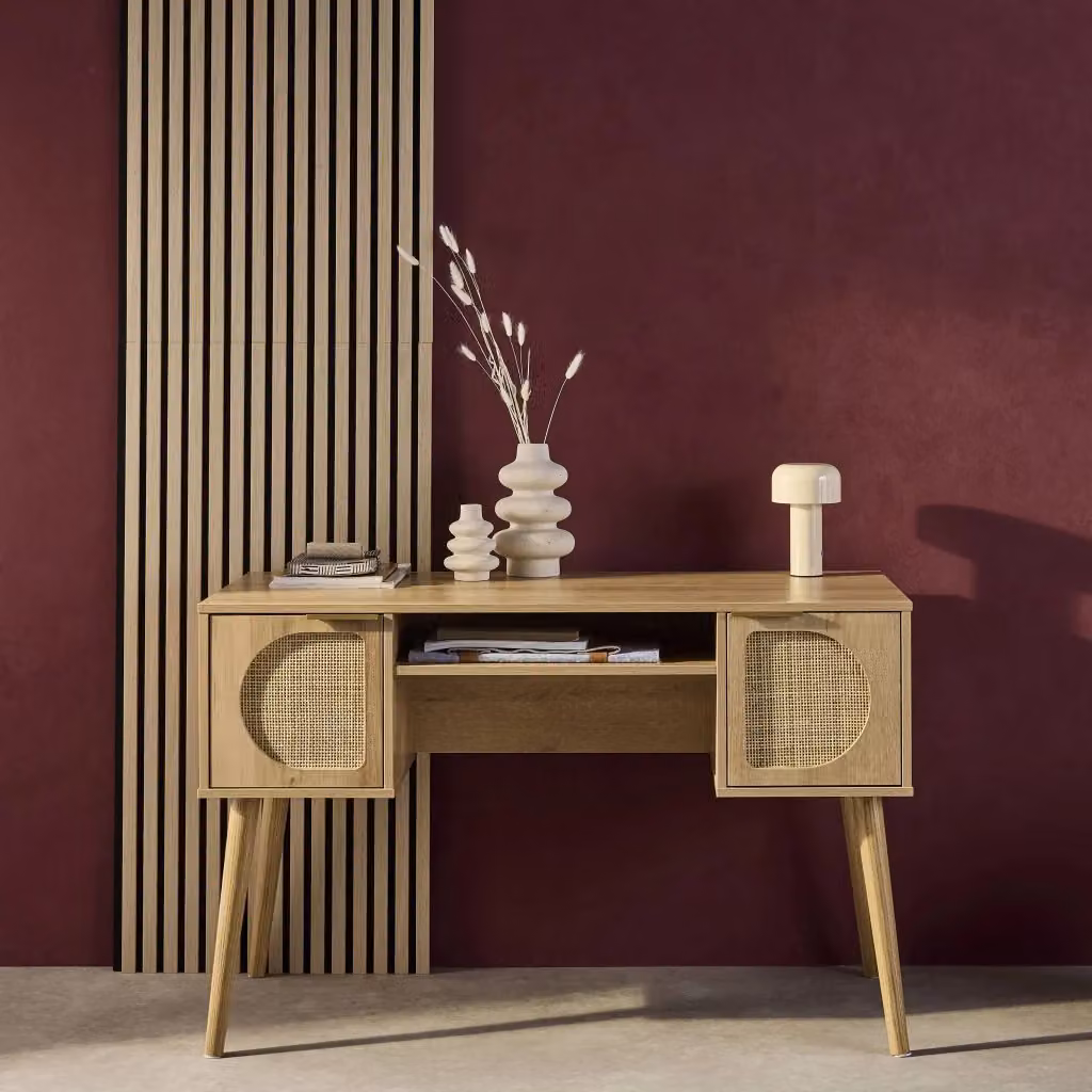 Scrivania moderna Sweeek in legno e rattan con finitura marrone, L: 120 cm, P: 60 cm, H: 76,5 cm – 2
