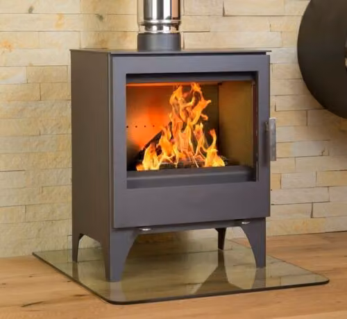 EEK A+ Stufa a legna Victoria Modena L - 9,8 kW