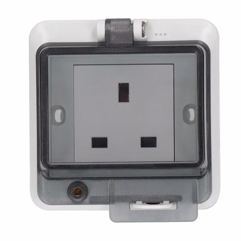 IP66 Impermeabile Presa di corrente standard UK Antifiamma Robusta presa di corrente antiurto 250V 13A