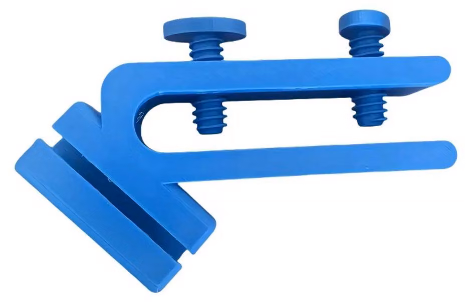 Raccordo per tubi in gomma, design regolabile, costruzione robusta, colore blu
