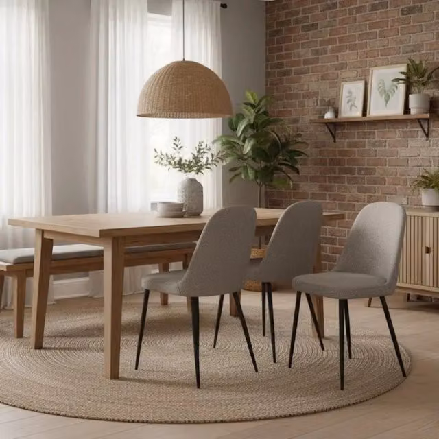 Set di 4 sedie da pranzo imbottite in tessuto grigio chiaro Corvina con struttura in metallo facili da pulire | Duzzle