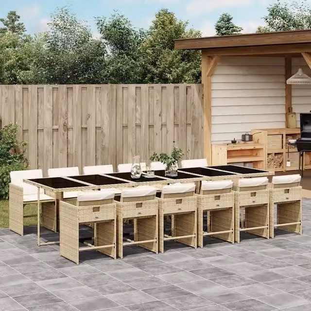 Set da pranzo da giardino vidaXL in polyrattan con cuscini beige e tavolo in vetro, 13 pezzi