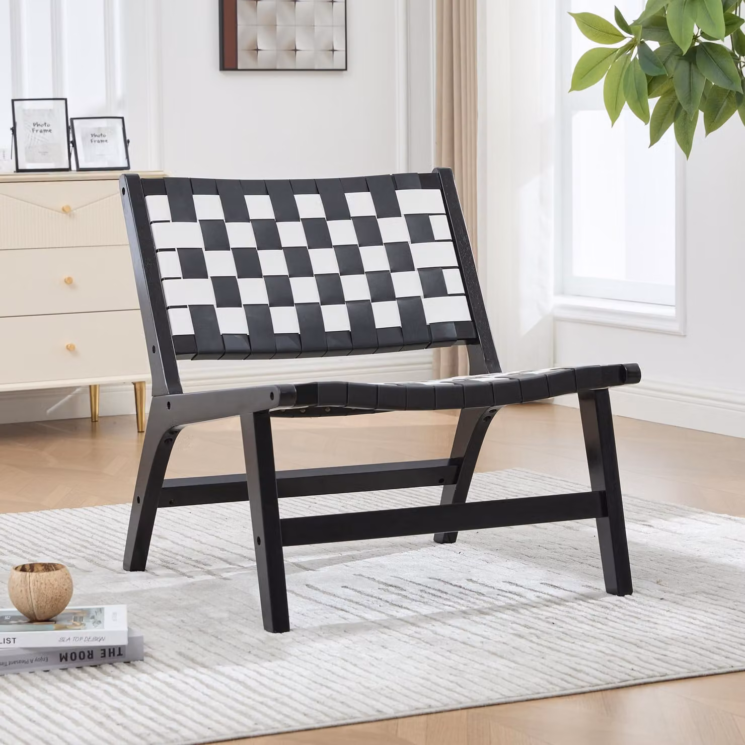 Sedia STILVORA, dal design moderno, sedia da relax con superficie intrecciata, sedia in legno con motivo a scacchiera, adatta per interni ed esterni
