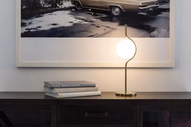 LE VITA, Lampada da Tavolo per Interni, Faro Barcelona Colore: Oro