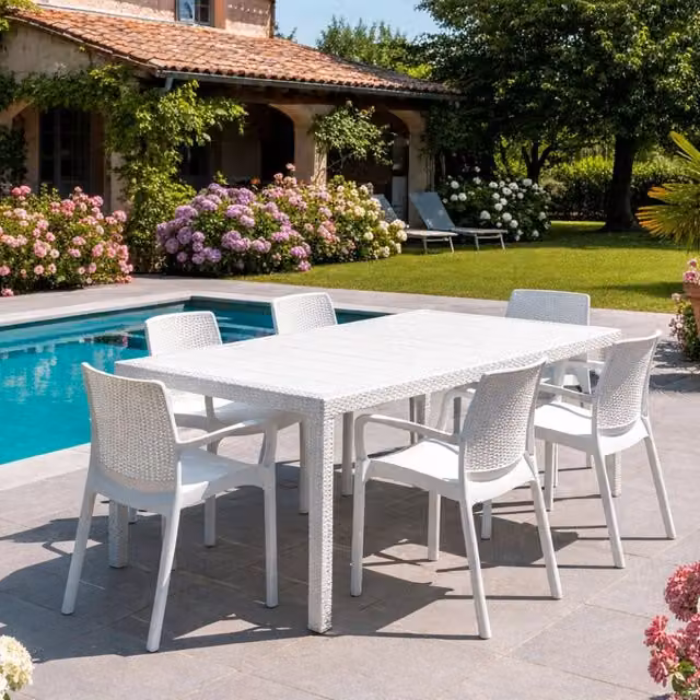 Set tavolo e sedie Arret DMORA da esterno con ripiano rettangolare allungabile, effetto rattan, colore bianco – 1