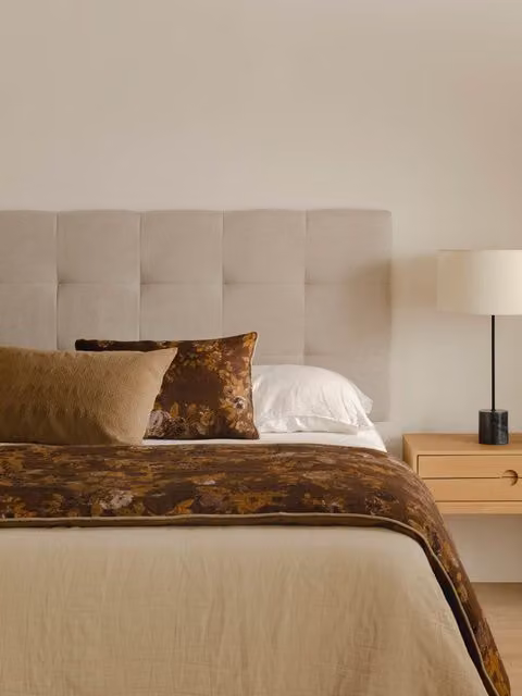 Testiera imbottita Evron Kenay Home colore perla per camera da letto, L: 160 cm