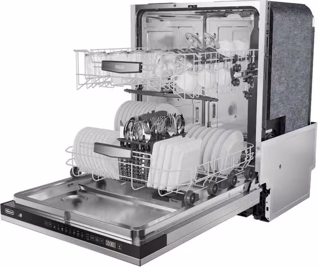 Lavastoviglie da incasso DeLonghi in acciaio inox con classe di efficienza C e sistema Aquastop