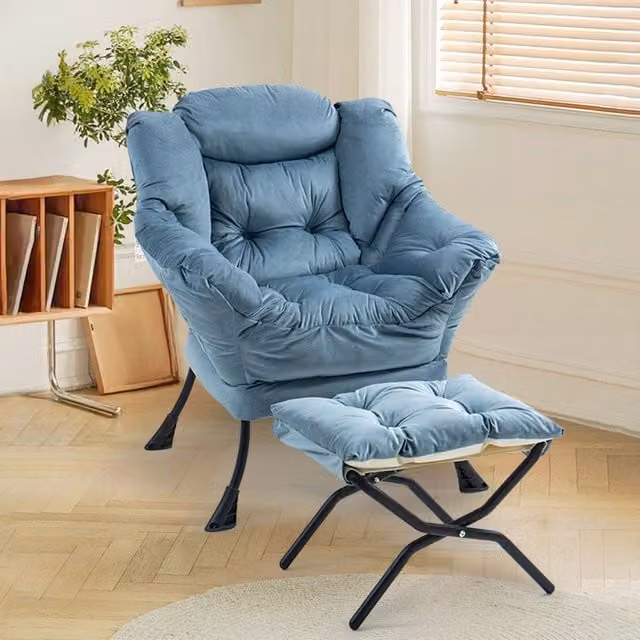 Poltrona relax OKWISH con struttura in metallo e poggiatesta imbottito, azzurro