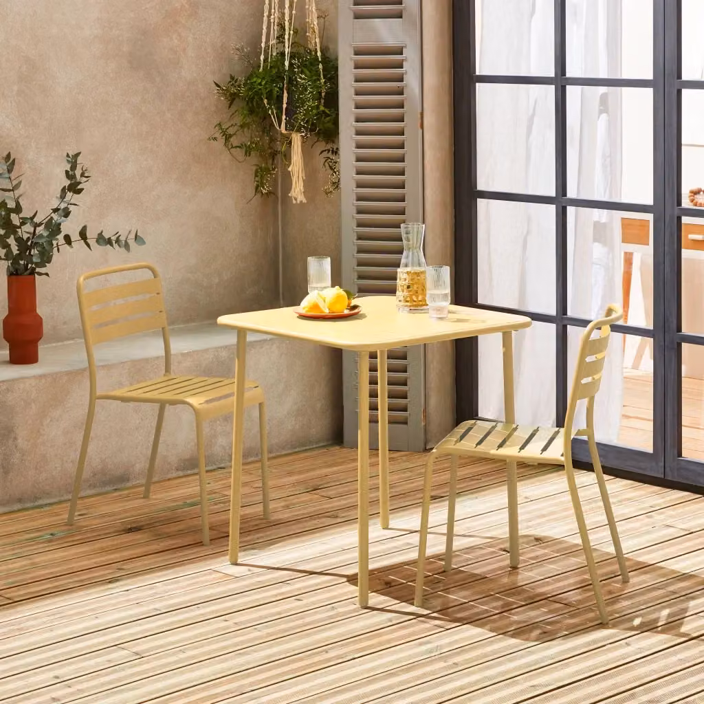 Set tavolo da giardino Sweeek in acciaio inossidabile con 2 sedie, design moderno, colore giallo – 2