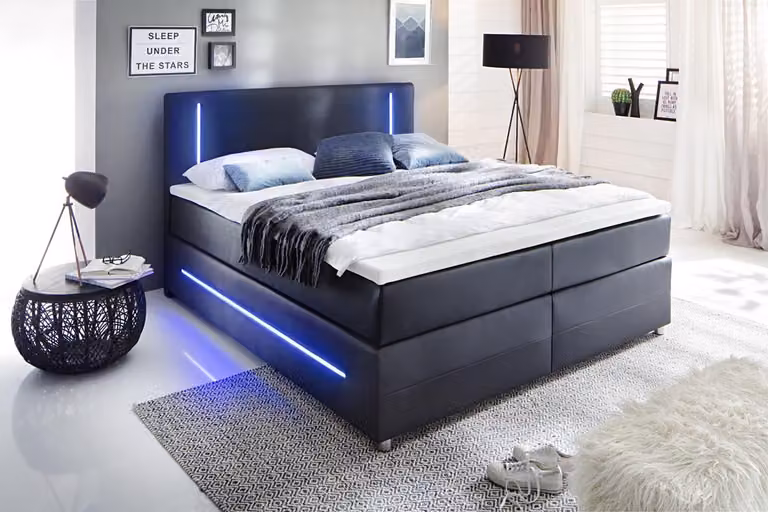 Luxus Modern Schlafzimmer Designer Doppelbett Bett 180x200cm Design