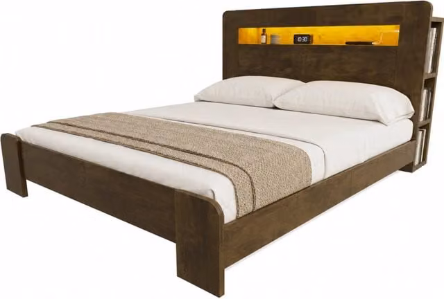 Letto matrimoniale 140x200 cm con testiera contenitore; LED e prese integrate effetto legno