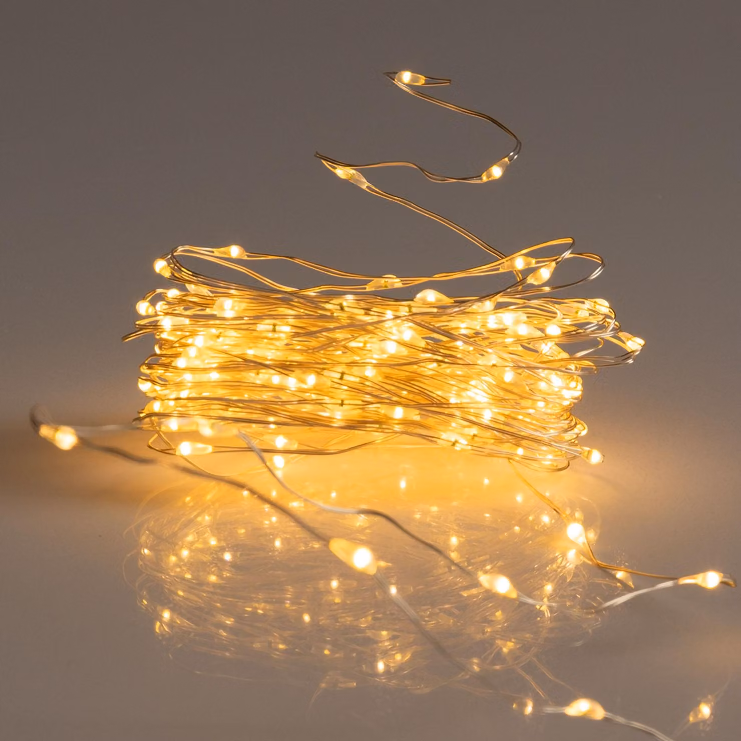 Catena luminosa con fili, 80 LED, 395 cm di lunghezza, luce bianco caldo, ideale per decorazioni interne ed esterne