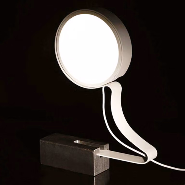 Knikerboker Lampada da tavolo a LED DND, Bianco / Opale, Soggiorno / Sala da pranzo, Metallo, Moderno, Lampada da tavolo LED