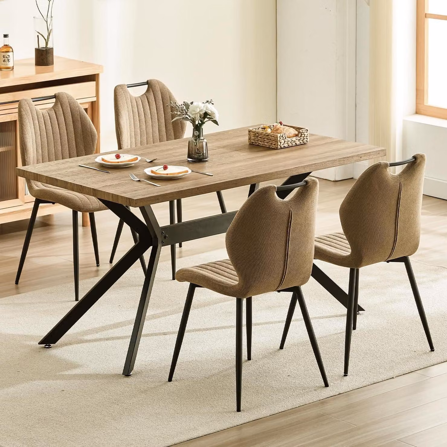 Tavolo da pranzo rettangolare in legno con 4 sedie, dimensioni 140x80x76 cm, colore marrone e nero