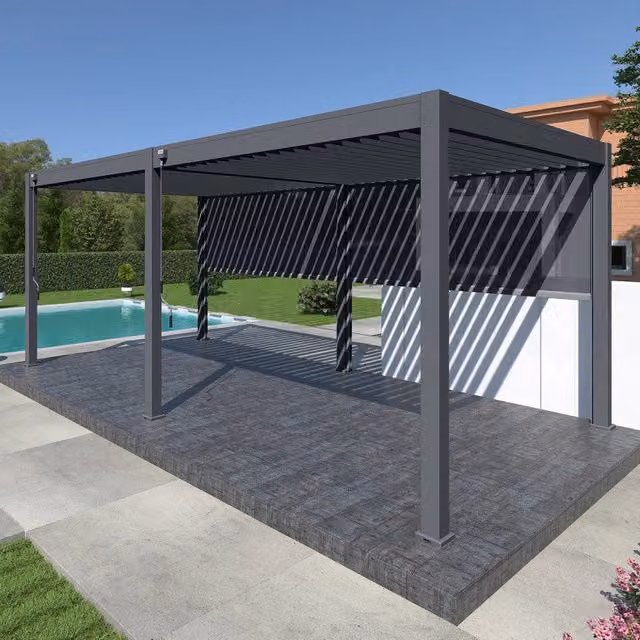 Pergola bioclimatica autoportante Ombrea VS colore Antracite con 2 tende, L: 6 m, P: 3 m, H: 2,57 m – 1