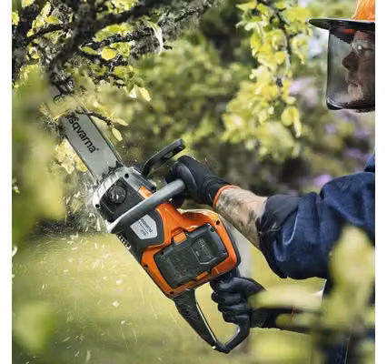 Motosega a batteria Husqvarna 215i, 12 1/4", 0,9 kW, senza batteria e caricabatterie, 30 cm