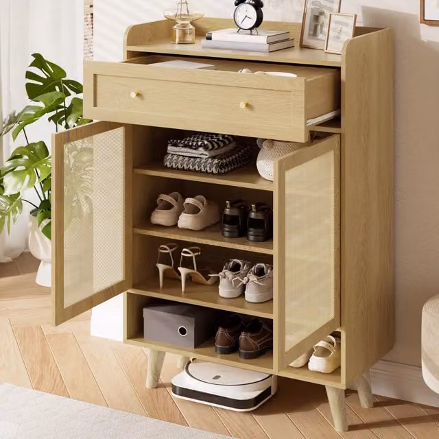 Scarpiera SINGULARTY in stile scandinavo con ante in rattan e cassetti, color beige e marrone, L: 80 cm, H: 105 cm, P: 35 cm