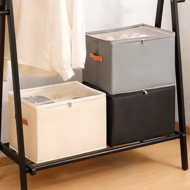 Supporto per monitor con organizer per dispositivi - 33 x 16 cm - Nero - Senza foratura - Montaggio senza viti